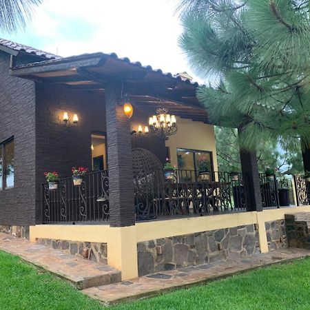 Cabana No.6 Puerta Del Bosque Mazamitla. Luaran gambar