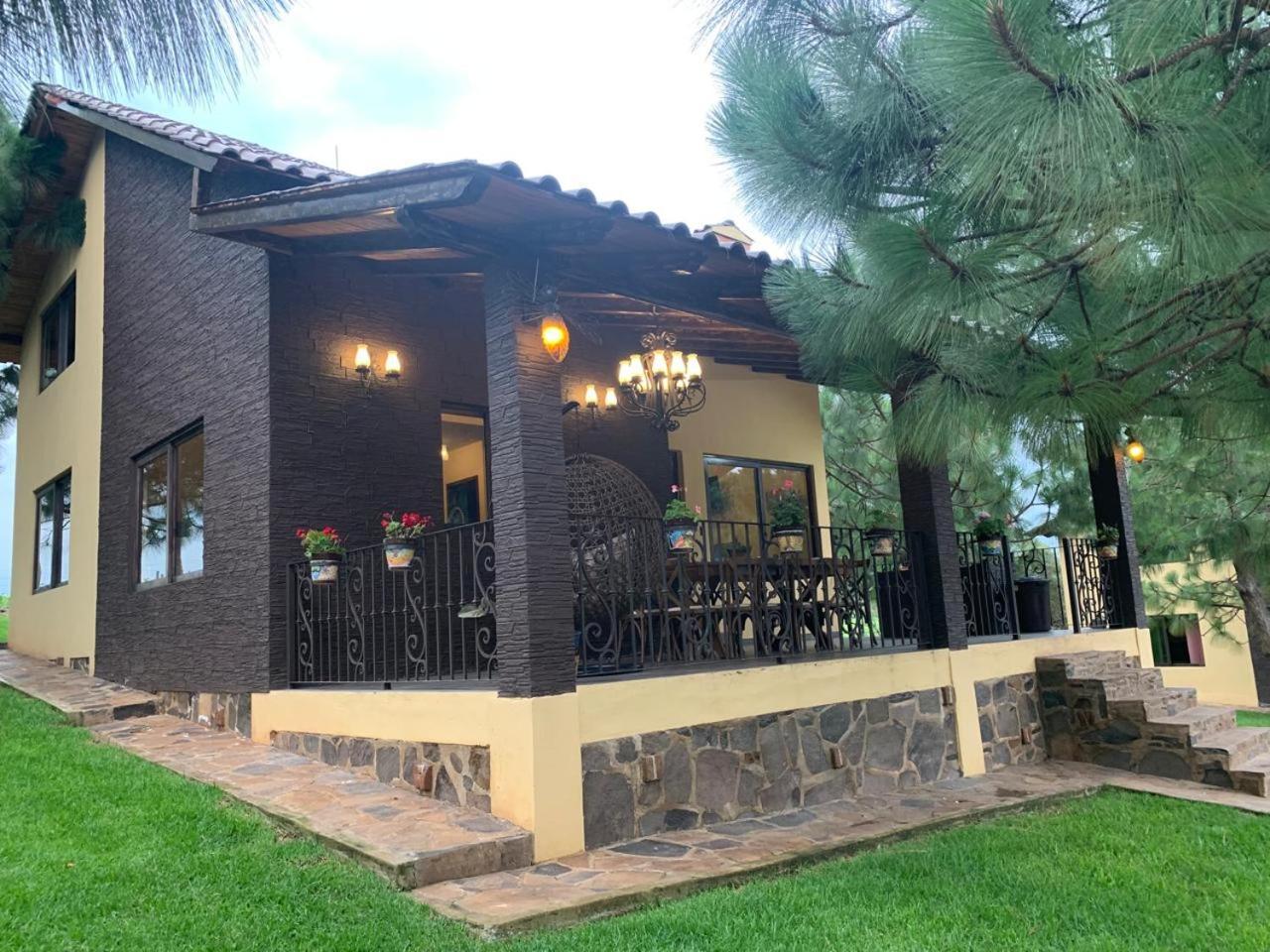 Cabana No.6 Puerta Del Bosque Mazamitla. Luaran gambar